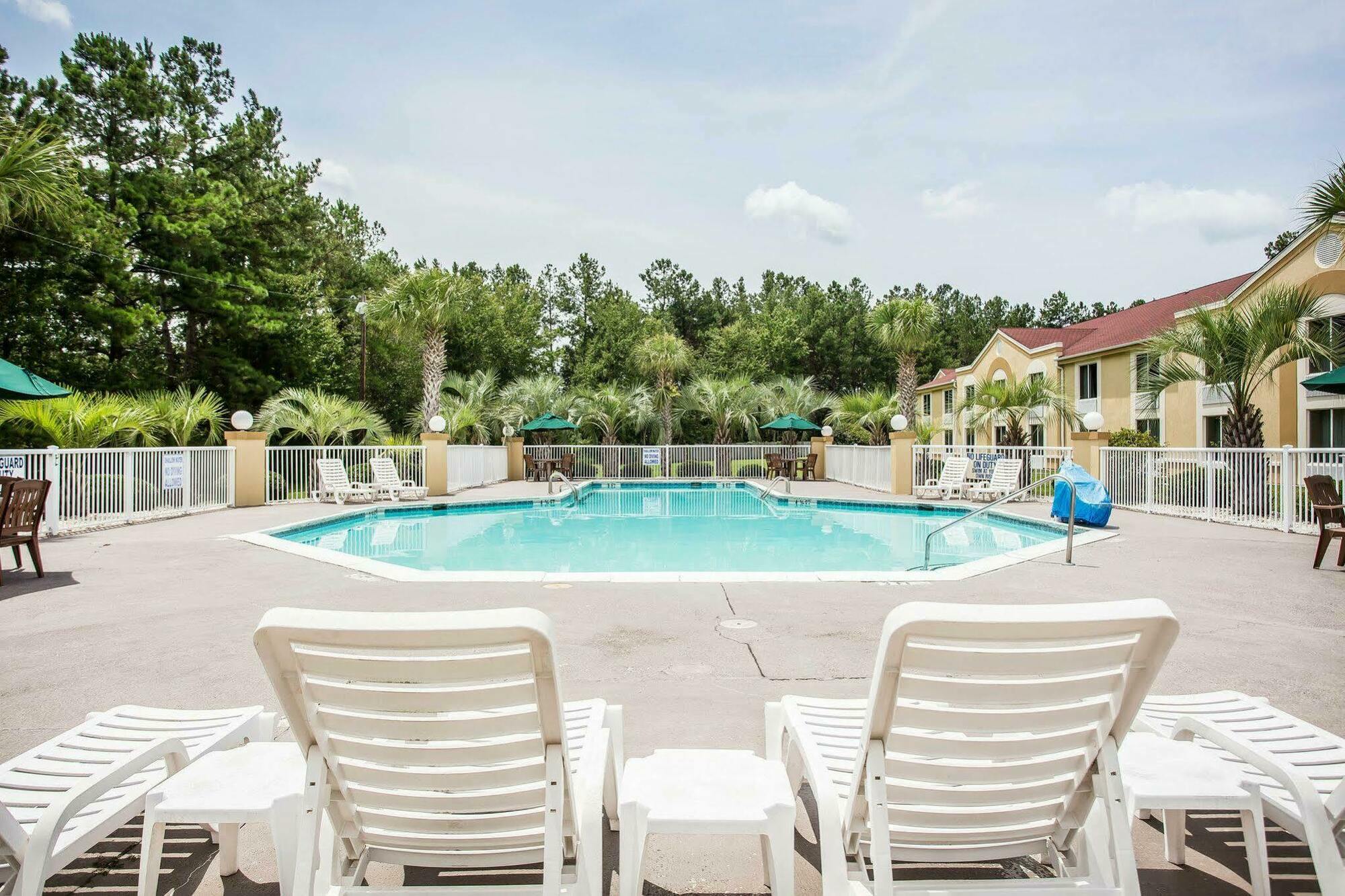 Comfort Inn & Suites Walterboro I-95 Dış mekan fotoğraf